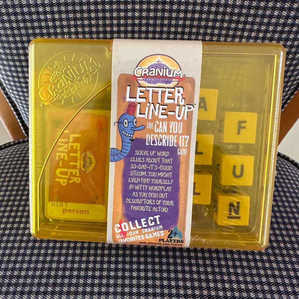 Cranium Letter Line Up “Can You Describe it?” Game with Yellow Case
